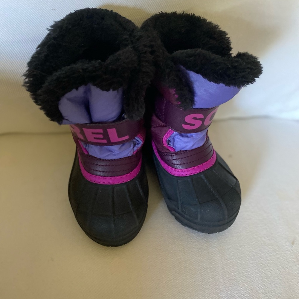 Sorel boots size boots 9 girls
